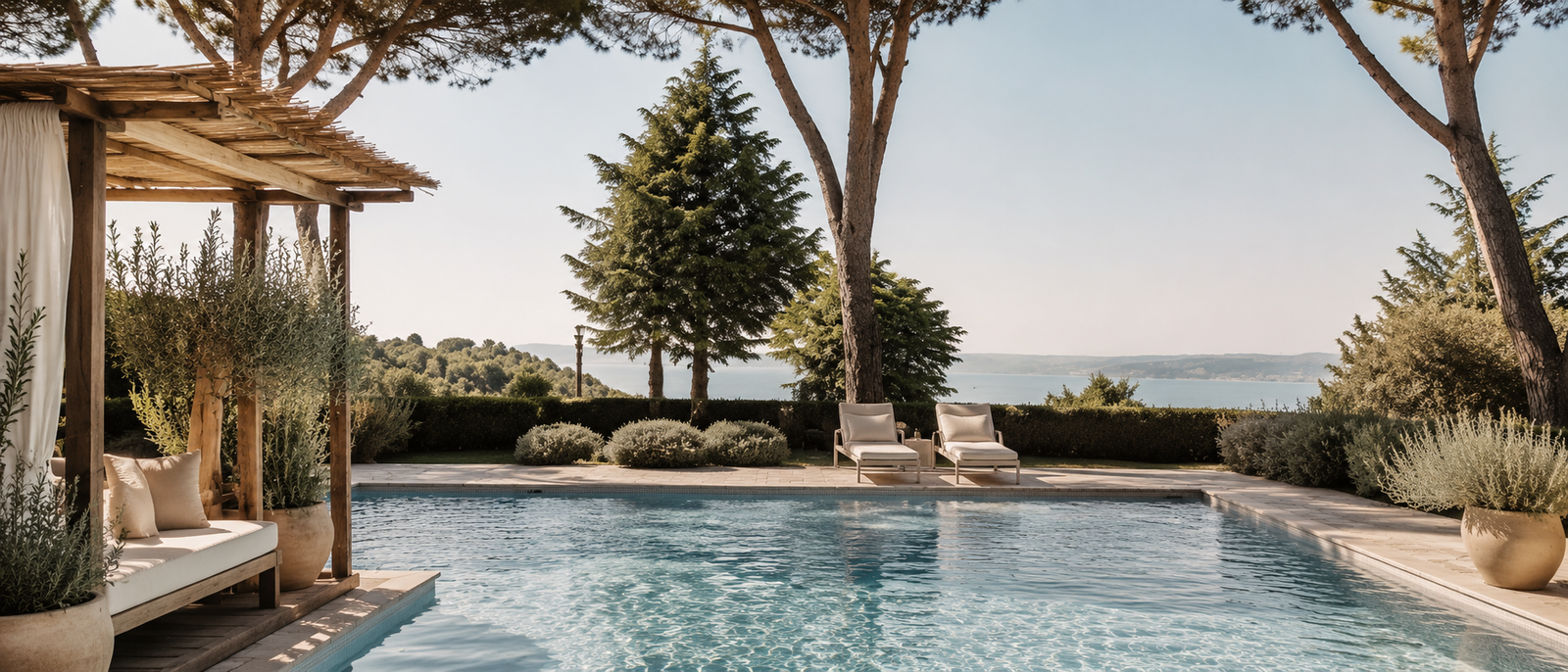 Flirt Club: Rome’s Lakeside Couples-Only Lifestyle Villa